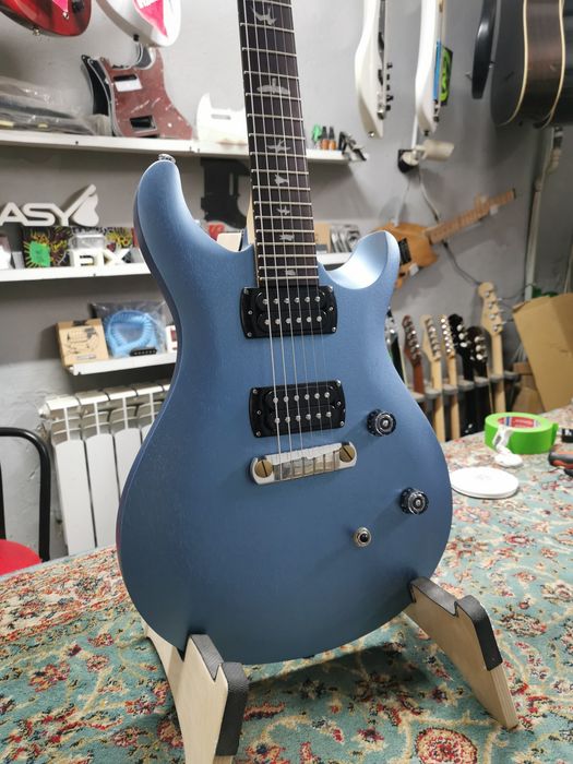 PRS CE 24, Standart электрогитара