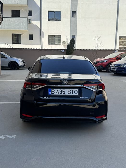 Închriez Toyota Corolla Hybrid cu GAZ UBER/BOLT