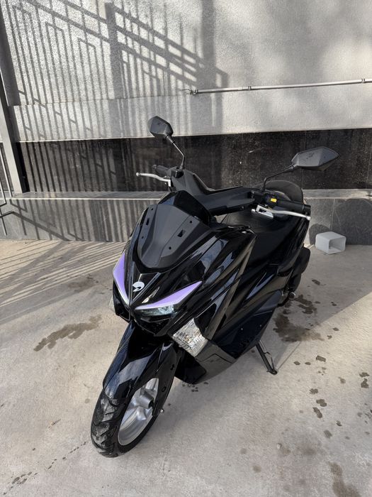 Skuter sotiladi , DRONGO , holati ideal!