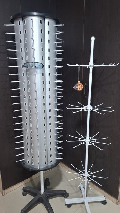 Витрина вращающаяся для очков