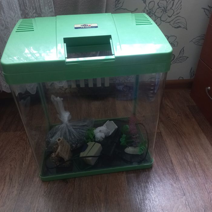 Продам аквариум разные.