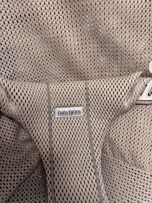 Balansoar Babybjorn mesh pentru bebeluși