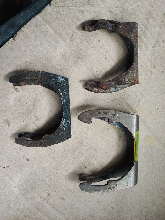 Скоби за Мерцедес