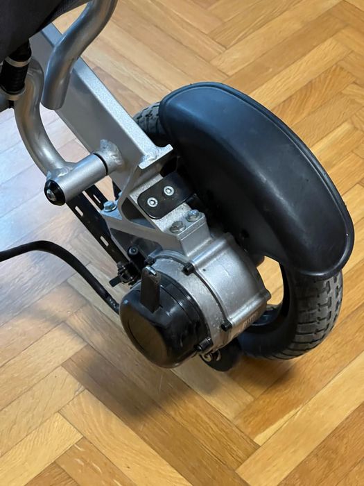 Електрическа количка