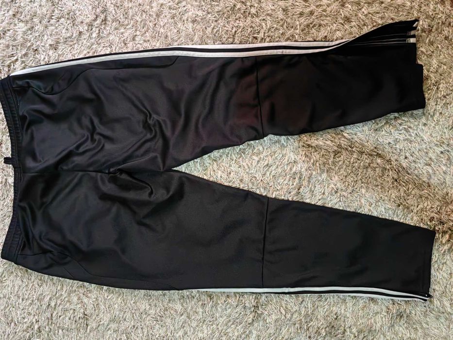 Pantali Adidas barbati