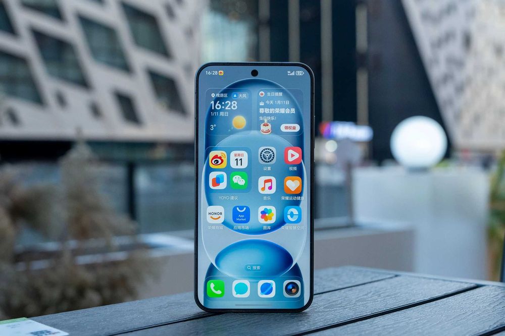 Honor Magic 8 Pro Air Dual sim 5G с 5500mAh батерия с Android auto