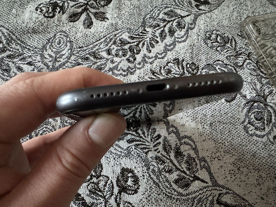 Iphone 11 на 128гб