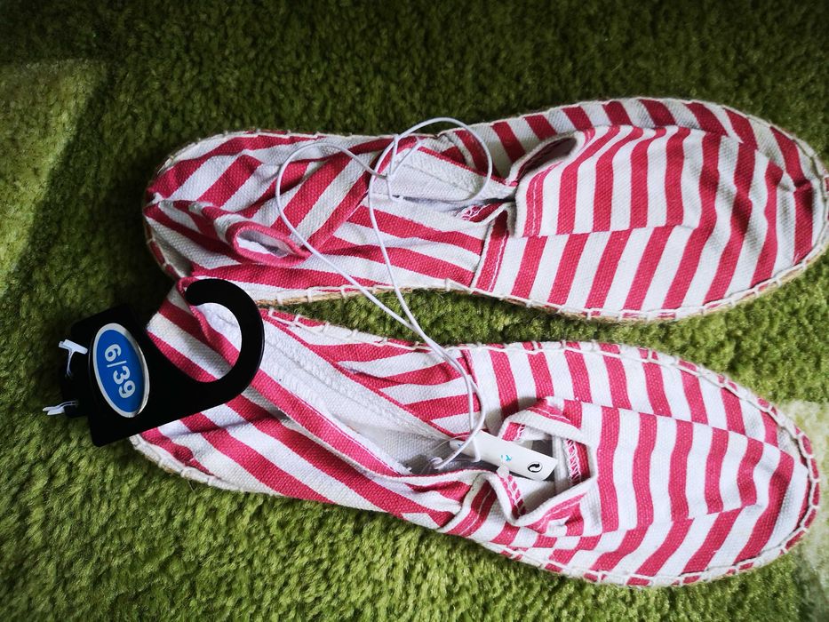 Дамски обувки нови цена 5лв за брой