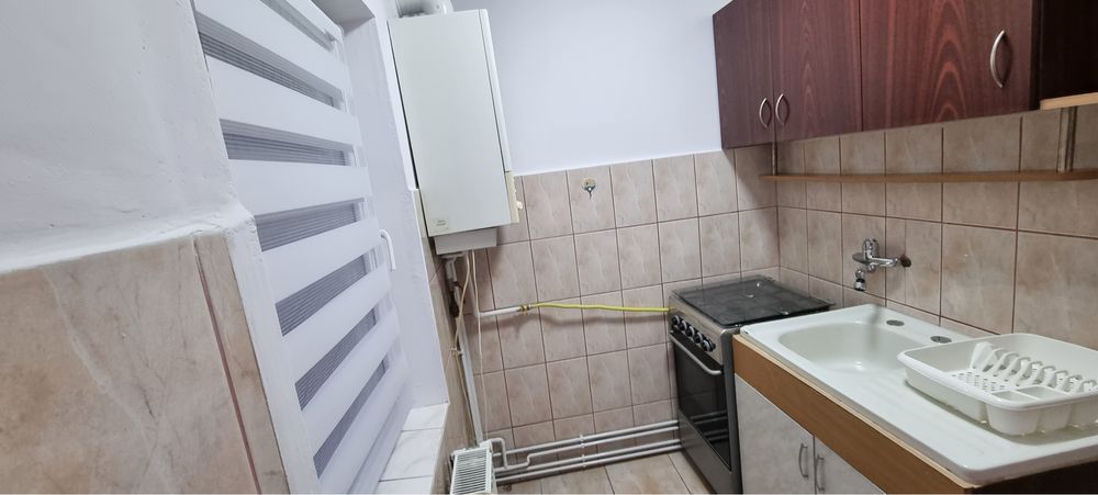 Inchiriez garsoniera