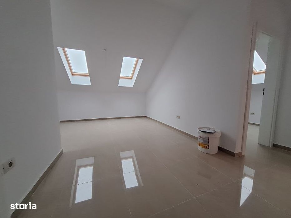 Apartament cu 3 camere- 71 mp utili-bucatarie inchisa- Pozitie excelen