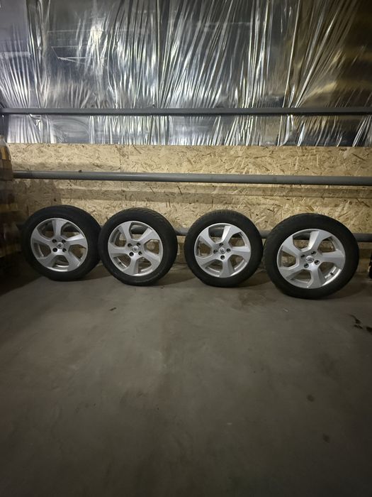 Продам титановые диски с шинами