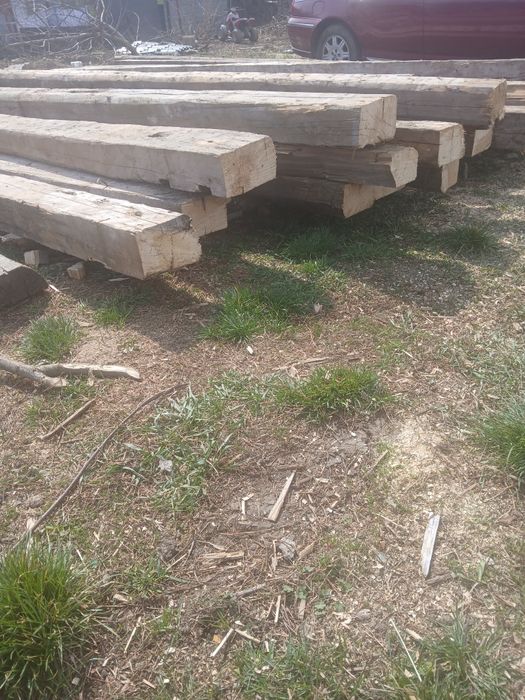 Vând grinzi pentru construcții