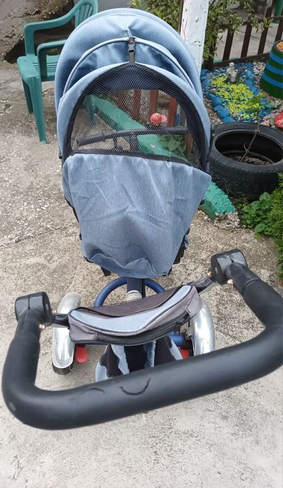 Продавам детска триколка