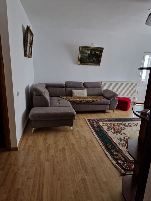 Vând apartament 2 camere.Centru.Rm .Vâlcea!