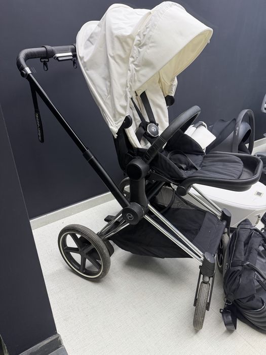 Бебешка количка Cybex E-priam4 platinum chrome combi - Гаранция