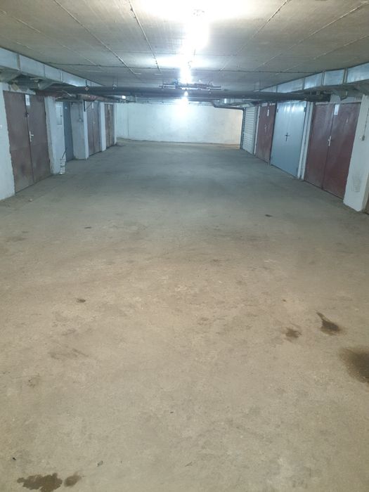 Дава се под наем Гараж / Паркомясто в София, Люлин - център - 18 кв.м за 127.5 € - Снимка #2