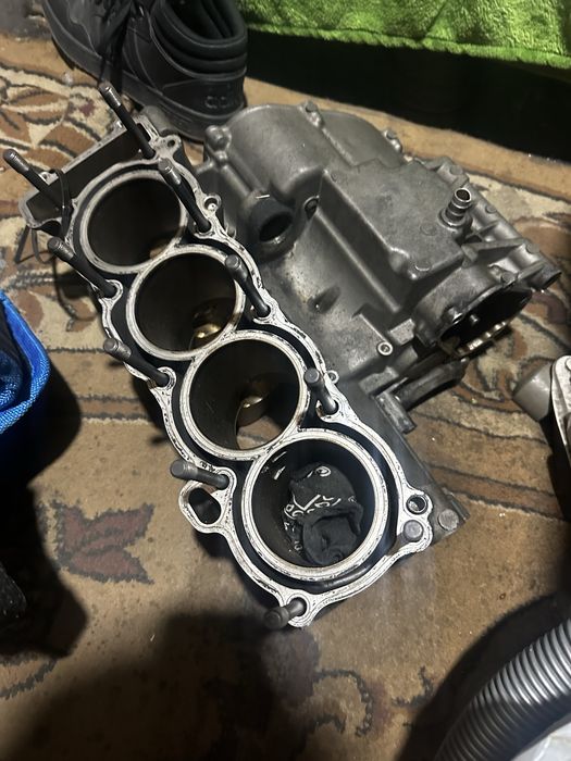 Блок двигателя Yamaha R1 2001