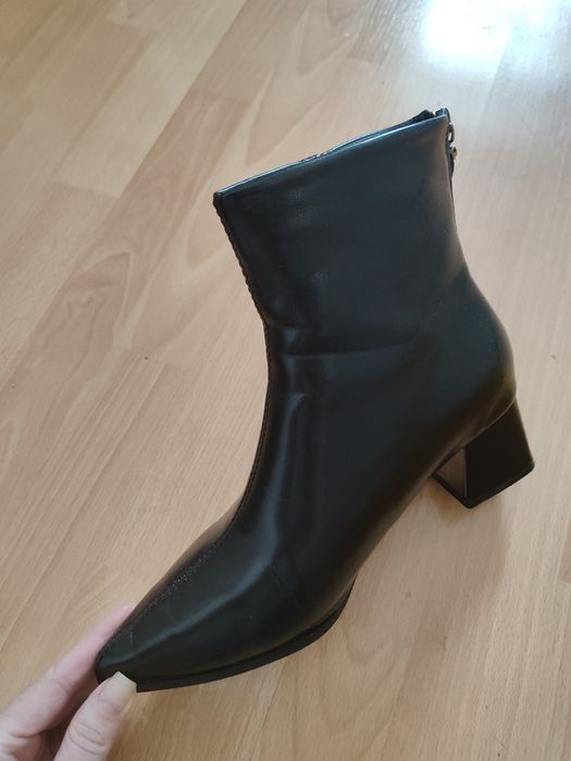 Ботинки 37 размер