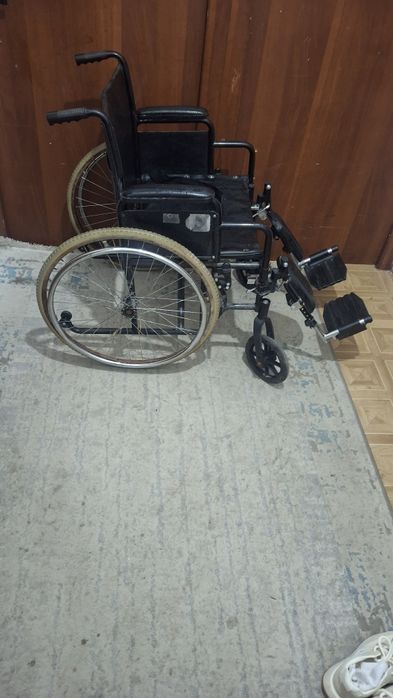Инвалидная коляска