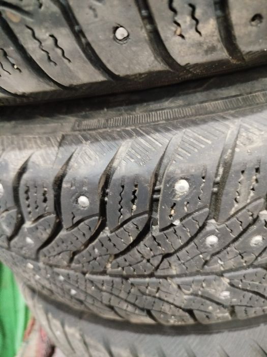 Резина с дисками , шипованая