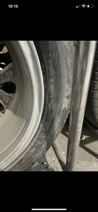 Зимние шины с дисками 255/50 р19