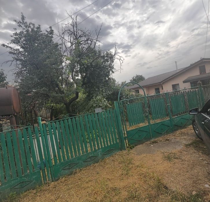 Casă bătrânescă  de vanzare  Lipia , comuna Merei Județul Buzău