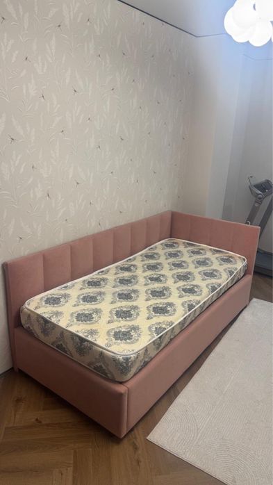 Продам кровать