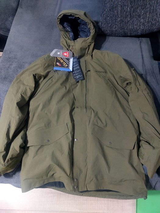Geaca ski Norrona