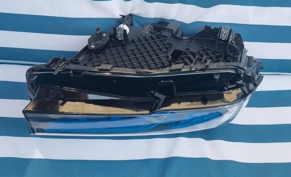 Far bmw g30 laser