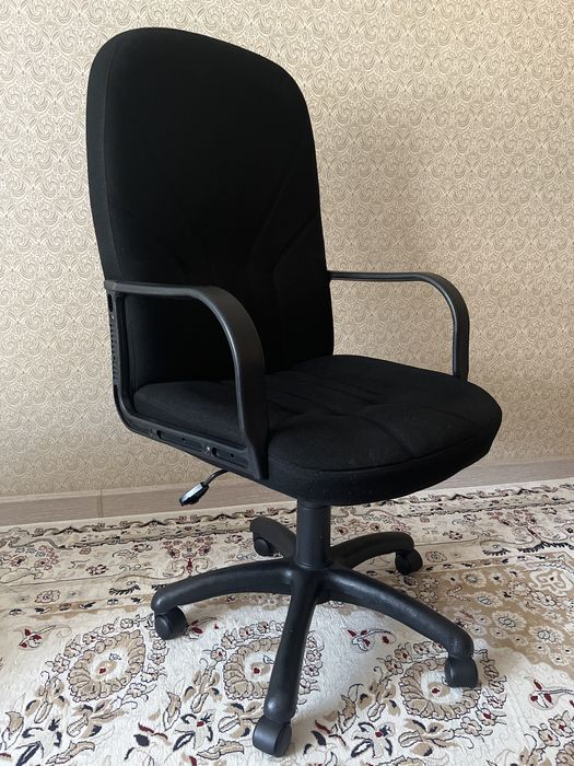 Продается офисное кресло