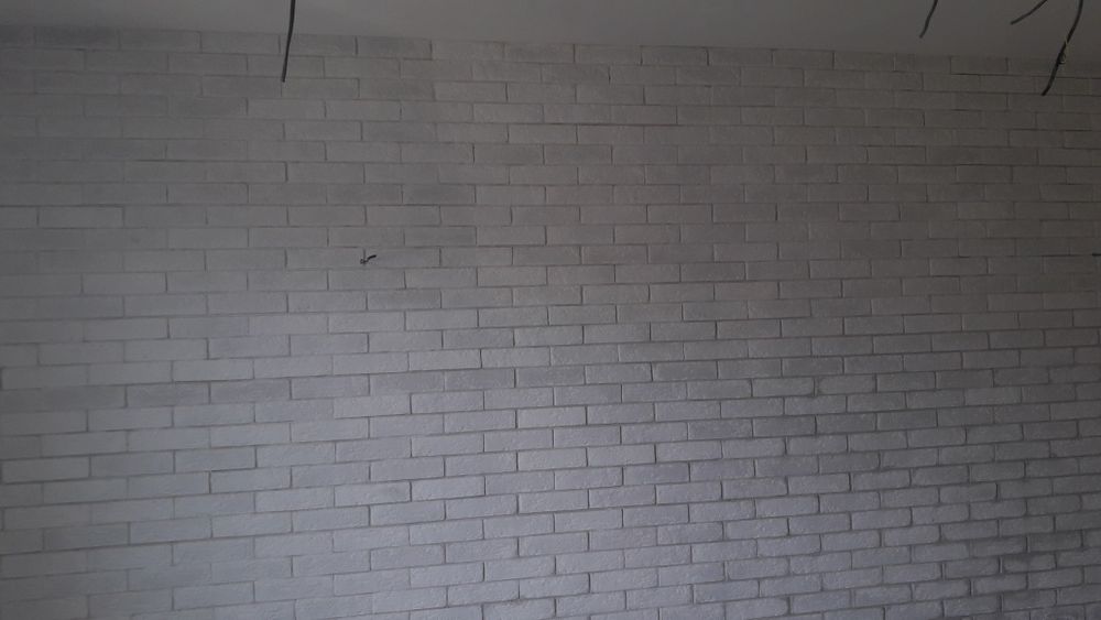 Безвъздушно  шпакловане и боядисване