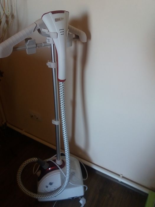 Aparat de călcat vertical