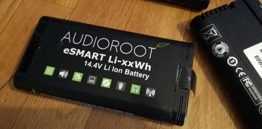 Vanzare Kit alimentare extern - Charger AudioRoot + 3 baterii + acces