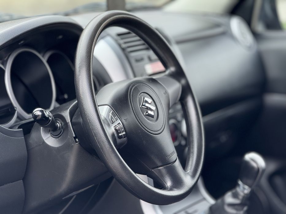 Suzuki grand vitara 2013 4x4 recent adus