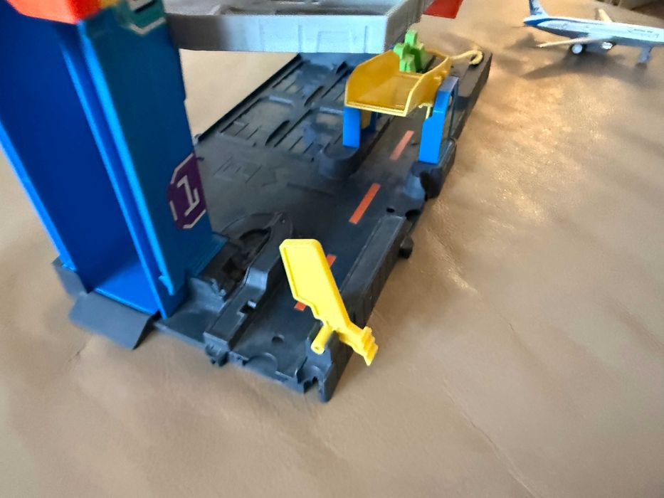Parcare Hot Wheels Stunt Garage