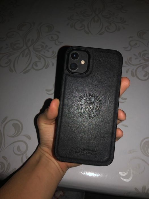 Продам iPhone 11