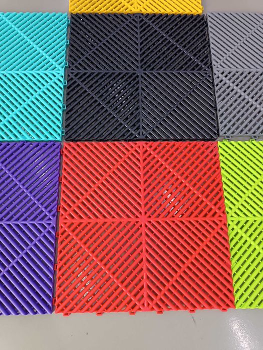 Пластиковые плитки для пола высокого качества