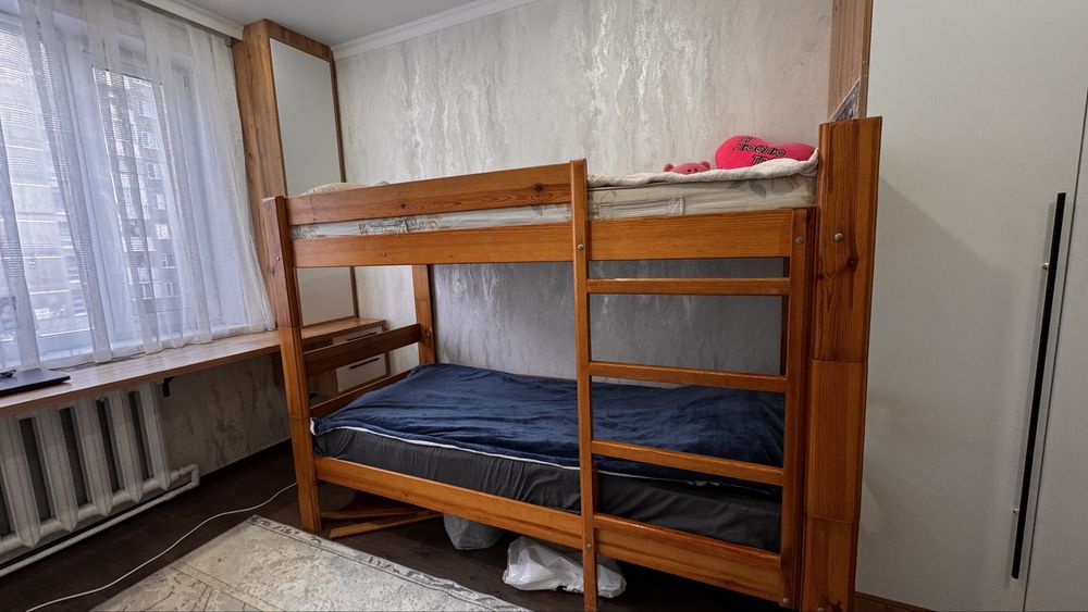 Двухъярусная кровать