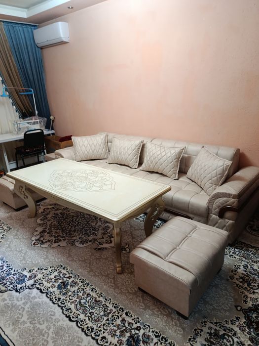 Stol sotiladi mdf dan yasalgan