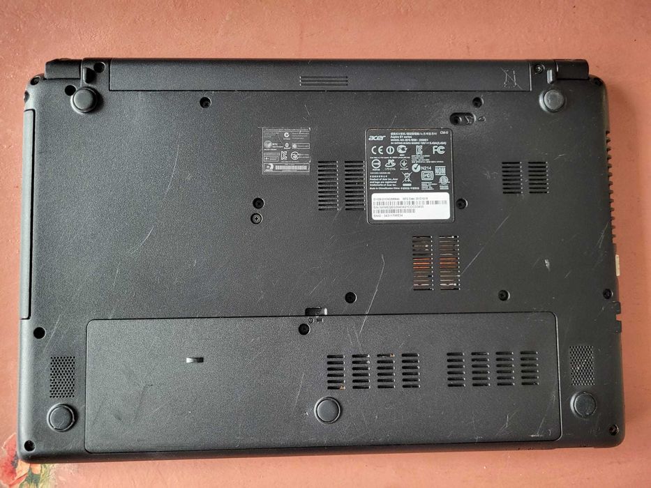 Acer Aspire E1-530 15.6" CPU Intel 2117U 1.8 GHz 8Gb DDR3 240Gb SSD