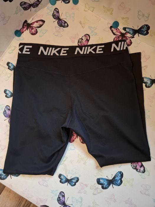 Спортна рокля,суитшърт и клин Nike