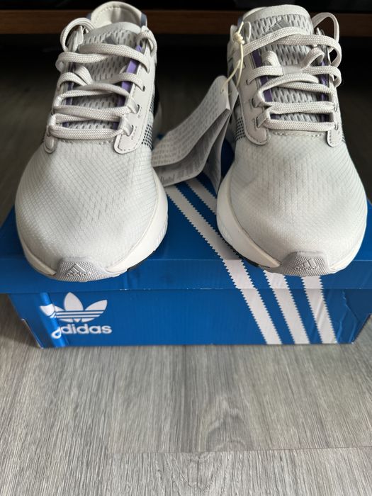 Vand adidasi ADIDAS