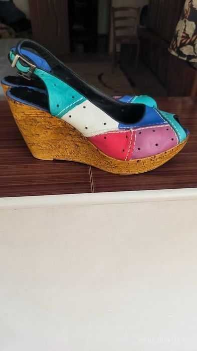 Vând sandale dama piele