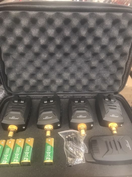 Set 4 + 1 Avertoziri cu stație Wind Blade 2019