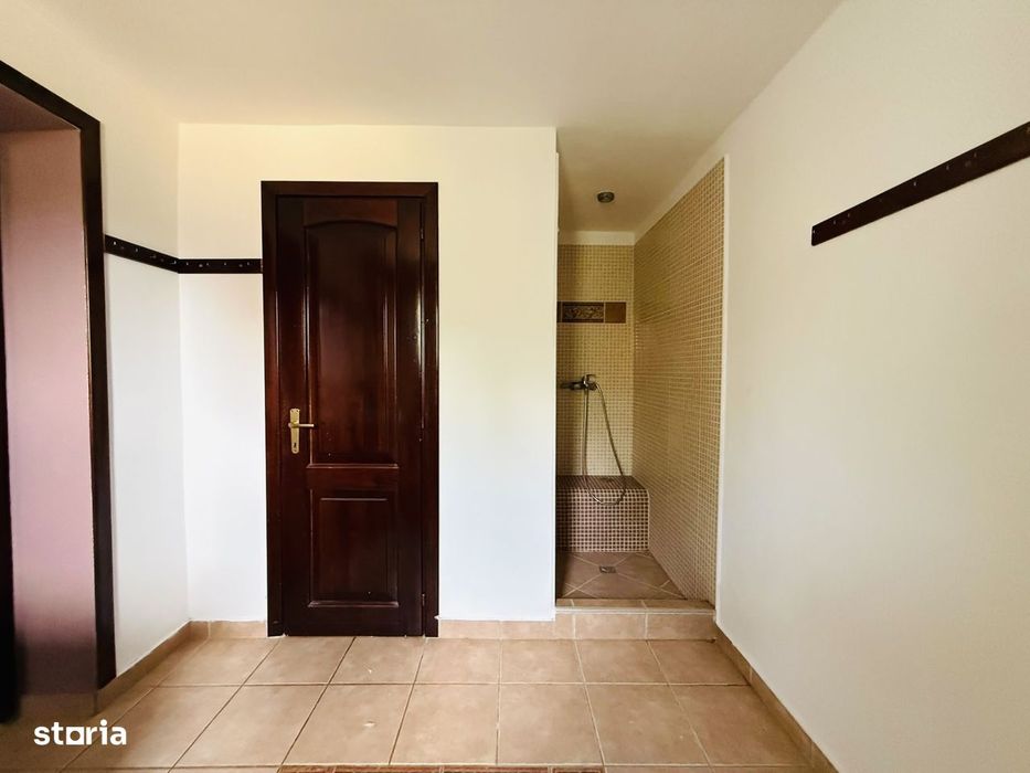 DE INCHIRIAT Casa individuala, 180mp utili, 720 teren-Sanmihaiul Roman