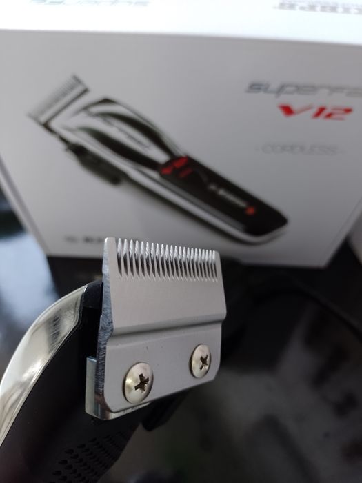 Vând mașină profesionala de tuns Kiepe V12