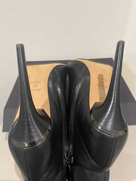 Calvin Klein Ботуши 38
