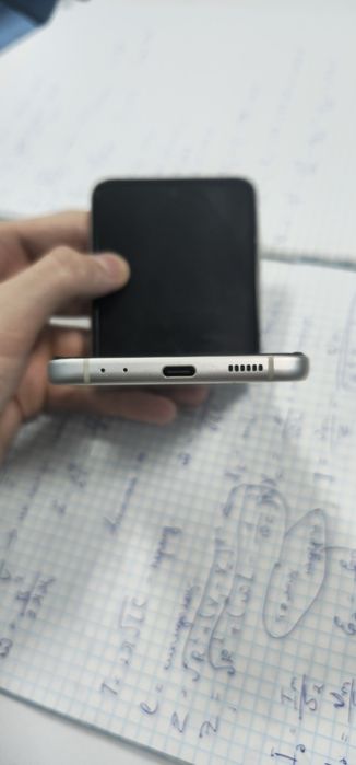 Обменяю z flip 3 в идеале