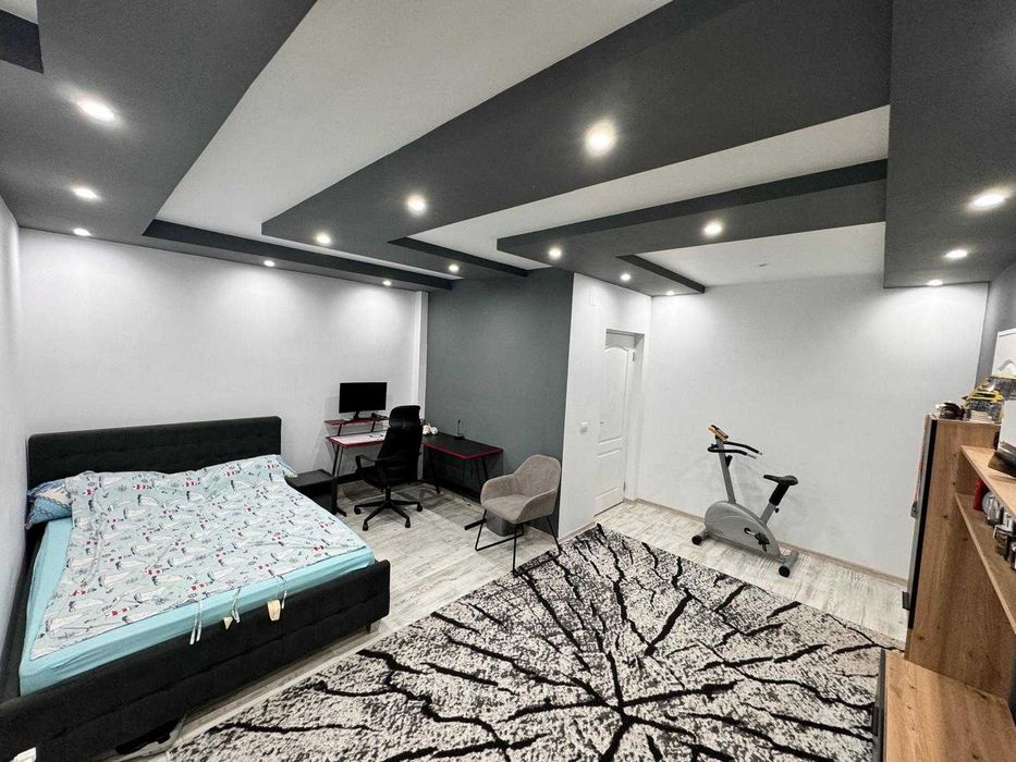 Vand casa P+1E+M, Breazu, persoana fizica