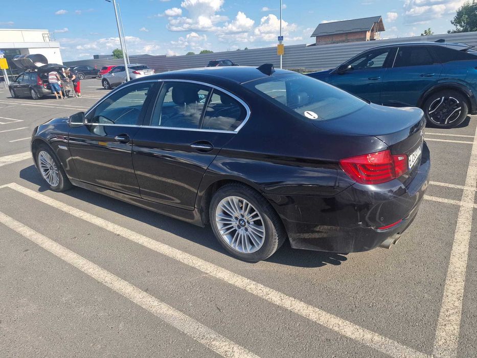 BMW Seria 5 (F10) 520d — 2015, 440.000 km, negru